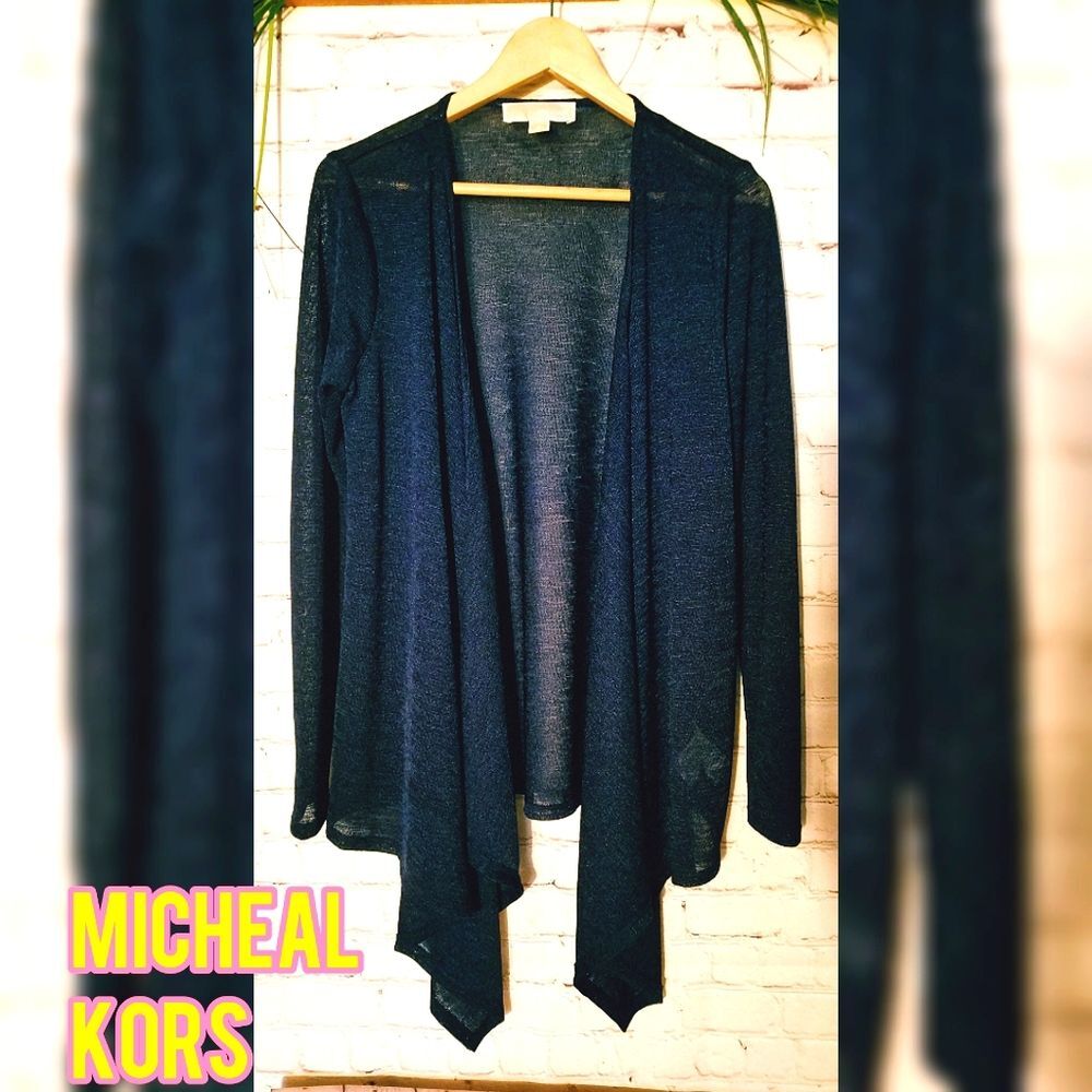 Micheal Kors top